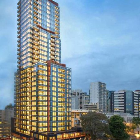 Top Floor Harbour View And Skytower View Apartment In Cbd Auckland Extérieur photo